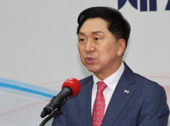 김기현, 이재명 대표 아들 문제로 '답하라' 설전