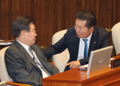 정청래, 행안위원장 포기 