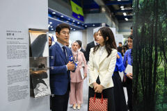 김건희 여사, 서울국제도서전 참석…