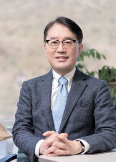 포스텍 9대 총장에 김성근 삼성미래기술육성재단 이사장