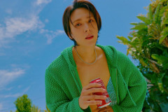 하이라이트 손동운, 비연예인과 9월 결혼