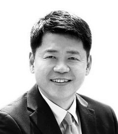 [김준형의 외교광장] 이념의 덫에 빠진 가치 외교