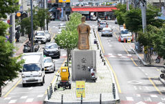 [포토뉴스] '순종황제 동상' 역사 뒤안길로