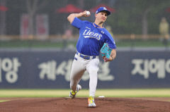 데이비드 뷰캐넌, 전반기 마지막 경기서 완투승…삼성, KIA 4-1로 제압