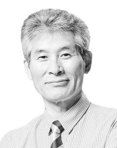 [강준만의 易地思之] 도대체 특별감찰관은 어디로 갔는가?