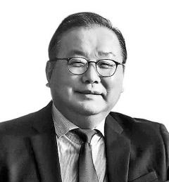 [주진오의 한국현재사] 매국노 이완용의 배후인물
