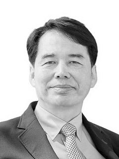 [정성화의 자연과 환경] 기적의 소재에서 골칫거리 플라스틱