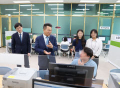 윤종건 청장, 
