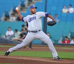 앨버트 수아레즈, 8이닝 무실점 투구… 삼성, SSG에 5-1 승리