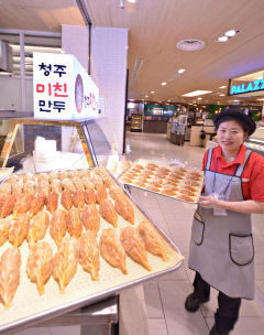 [포토뉴스] '청주 미친만두' 대구 상륙
