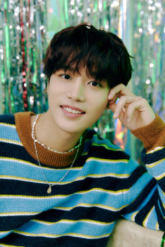 NCT 태일, 오토바이 사고로 골절…모든 일정 중단