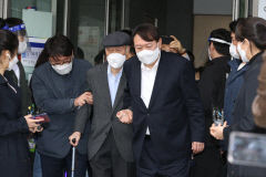 '尹대통령 부친' 윤기중 교수 별세…3일 가족장 치르고 美 출국할 듯