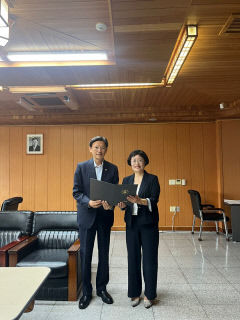 포항대학교 하민영 총장, 월급 일부 장학금으로 쾌척