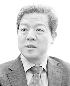 [돌직구 핵직구] 적들에게는 法을