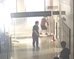 휴가 중에 불난 상가에서 시민 대피시킨 경찰…얼굴에 화상 입고도 시민부터 챙겼다
