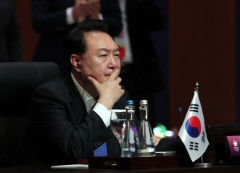 尹대통령, 중·러 앞에서 