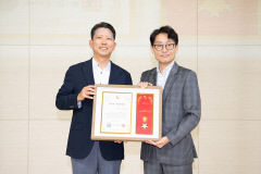 삼성전자 구미사업장, 유영상 바른유병원 대표원장 제1회 구미시 사회공헌장 수상