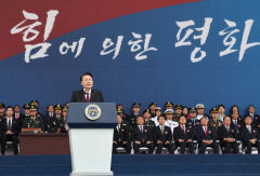 尹 ``北, 핵 사용시 정권 종식``…강경해진 국군의날 대북메시지