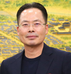 이상춘 현대강업<주> 대표, 사랑의 이웃돕기 성금 1천만 원 전달