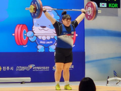 [아시안 게임] 역도 박혜정, 장미란 이후 13년 만의 금메달…손영희는 은메달