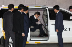 이재명, 21일 만에 퇴원…강서구청장 유세 현장으로