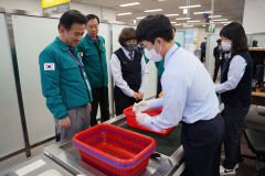 주시경 대구본부세관장, 마약반입 차단 위한 대구국제공항 현장 점검