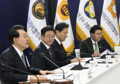 [포토뉴스]중앙지방협력회의 주재하는 윤석열 대통령