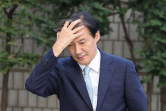 조국, 총선 출마하나…유튜브서 