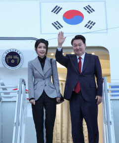 尹대통령, APEC 마치고 美 샌프란시스코서 귀국길