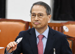 [속보] 尹대통령 국가정보원장·1차장·2차장 모두 교체…1차장 홍장원·2차장 황원진 임명