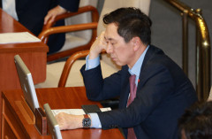 [뉴스분석] 황야에서 길 잃고 헤매는 국민의 힘