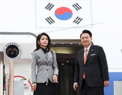 尹대통령, 네덜란드 '반도체 세일즈' 위해 출국…3박5일 순방 시작