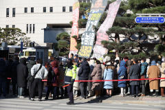 '여신도 성폭행' JMS 총재 정명석, 1심 징역 23년에 항소