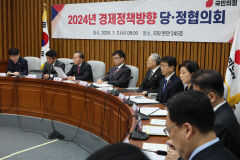 당정, 전통시장 소득공제율 상향 및 영세소상공인 전기료 감면 추진