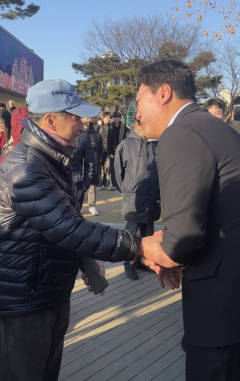 [영상뉴스]천하람, 수성못에서 초등학교 은사와 극적 상봉