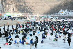 영남지역 대표 겨울축제 '2024 안동암산얼음축제' 취소