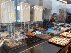 로봇이 삼겹살 굽고 서빙까지…푸드테크, 경북 혁신성장 이끈다