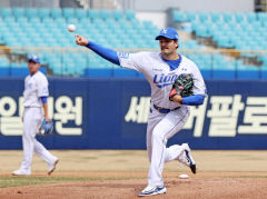 삼성 새 외인 투수 코너…홈 팬 앞에서 나홀로 5실점