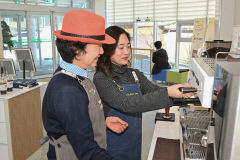 ['백세청춘' 시니어 특집] 대구 남구, 베이비붐 세대 위한 일자리교육…스마트 경로당선 매일 건강체크