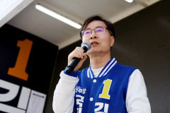 선거운동 마지막 장날…총선 후보들 '불꽃 경쟁'