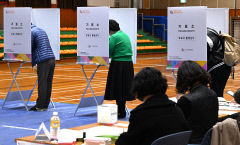 [포토뉴스] 총선 D-DAY 투표하는 대구시민들