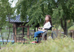 [동네뉴스] 제44회 장애인의 날 유공 복지부장관 표창자 '작은 거인' 김효현씨를 만나다