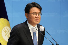 조국혁신당 첫 원내대표 황운하