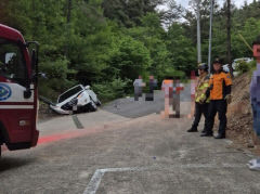 [속보] 석가탄신일 사찰 찾았다가 돌진 SUV에 부상 입은 50대 아내마저 숨져