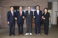 황우여 비대위원장, 이명박 전 대통령 예방…