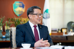 'K-MEDI 산업 실크로드'로 예비 글로컬大 뽑힌 변창훈 대구한의대 총장…