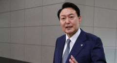 윤석열 대통령 긍정 평가 취임 후 최저…부정 평가는 취임 후 최고