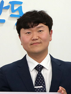 안동청과<합> 권민성 대표, 저출생 극복 성금 2000만원 기탁