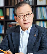 한주식 지산그룹 회장, 고향 경주에 10년간 2억 기부 약속