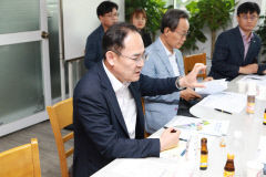 임종득 국회의원-박남서 영주시장, 내년도 국비 확보 위해 머리 맞대